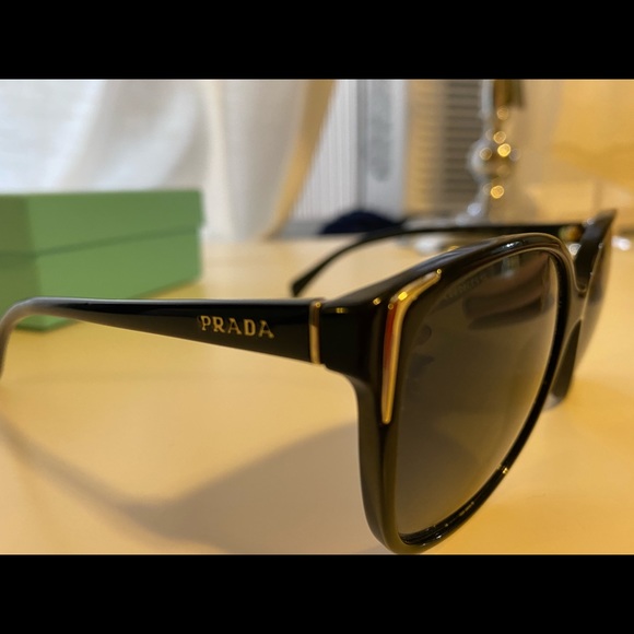 New Prada sunglasses - Picture 7 of 7